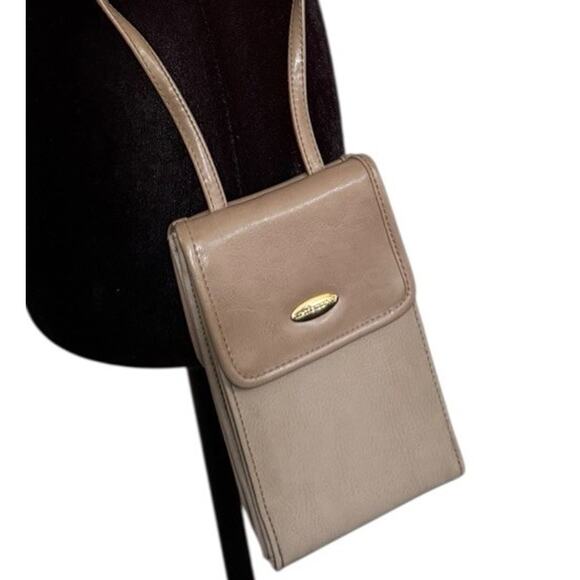 Liz Claiborne Purse Crossbody Shoulder Bag Tan Y2K Beige Vacation Office Travel - Picture 1 of 11